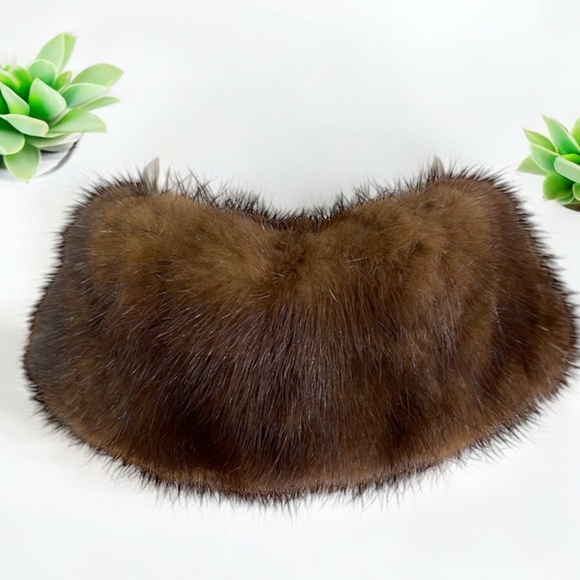 Genuine Mahogany Mink Collar - Picture 4 of 16